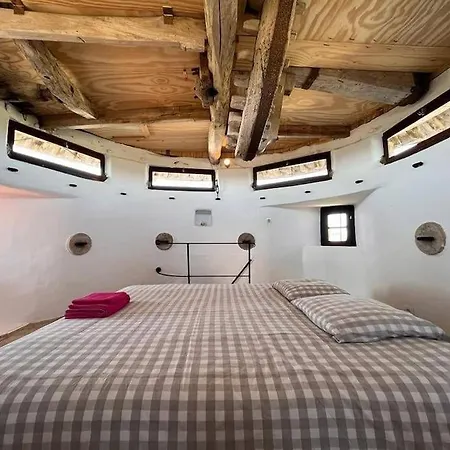 Holiday home Windmill Of Wonders - Moinho Velho *